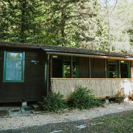Deja Vu Szallas & Rendezveny Zirc Exterior photo