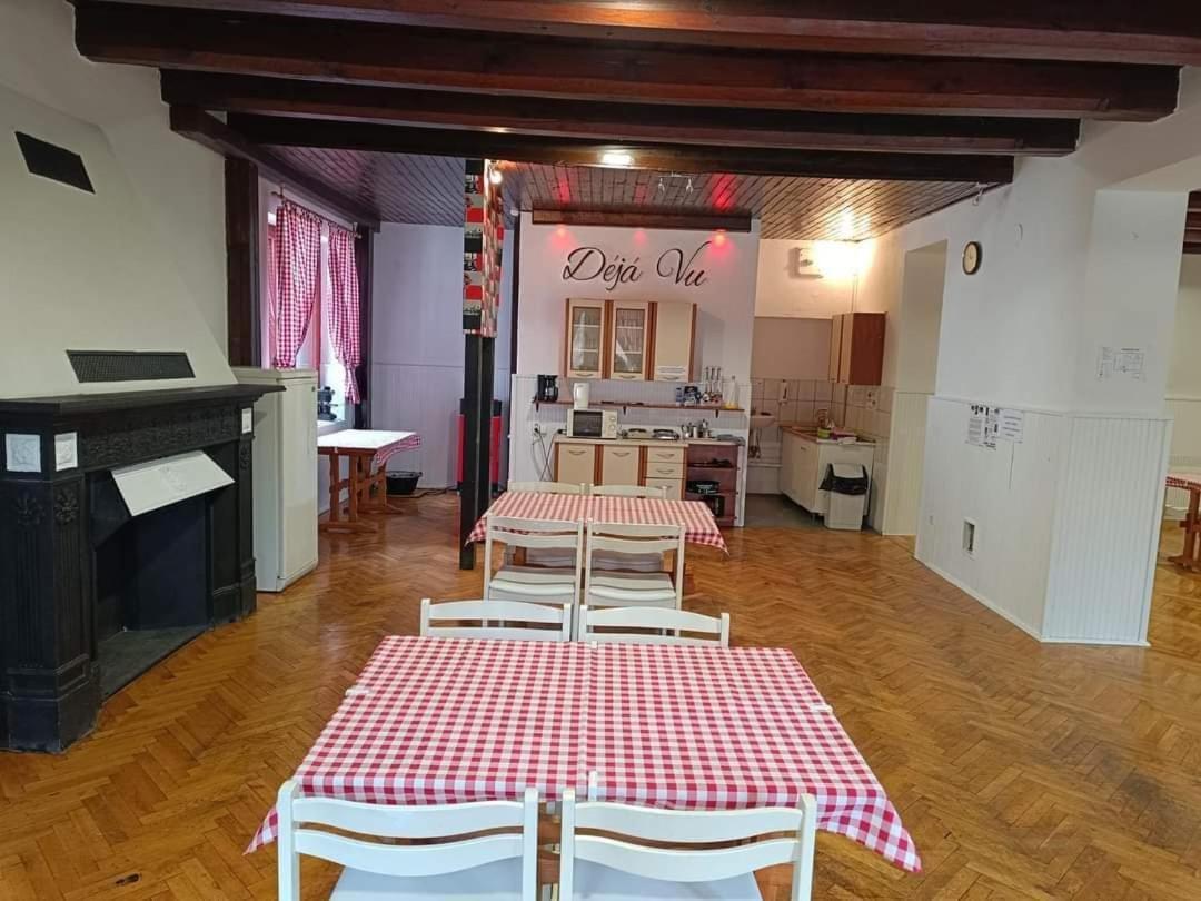 Déjá Vu Szállás&rendezvény Camping